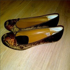 Joey gold brown Christmas holiday velvet leather heels